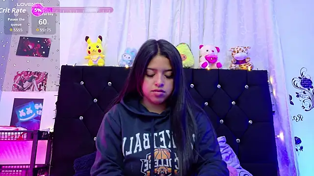 Snapshot of queen_salomme chatting on September 21, 2025, 11:26 am queen salomme online show from September 21, 2025, 11:26 am