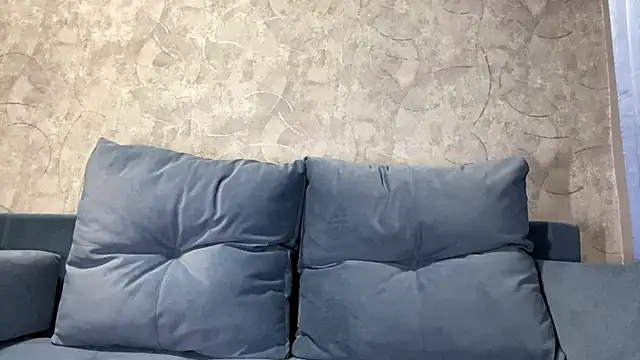 SetsukoBuddemeyer online show from October 31, 2025, 12:02 pm