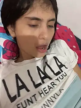 Skinny3-0 online show from October 26, 2025, 11:38 pm