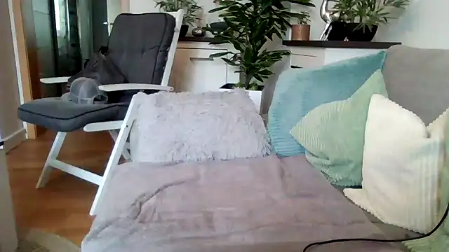 pup benji online show from June 4, 2026, 10:20 am