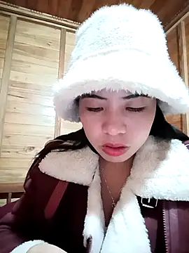 Snapshot of tulipsexy chatting on November 19, 2025, 4:56 am tulipsexy online show from November 19, 2025, 4:56 am