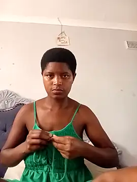 Lilmisafrica25 online show from October 18, 2025, 8:16 am
