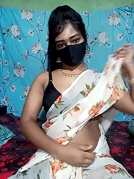 Snapshot of Cute_Couple59 chatting on May 1, 2026, 6:35 pm Cute Couple59 online show from May 1, 2026, 6:35 pm