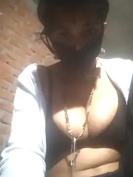 Hott cutgirl online show from December 14, 2025, 2:33 pm