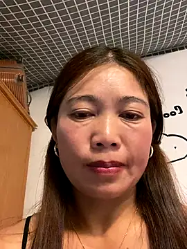 Milky-milk online show from October 25, 2025, 1:34 pm