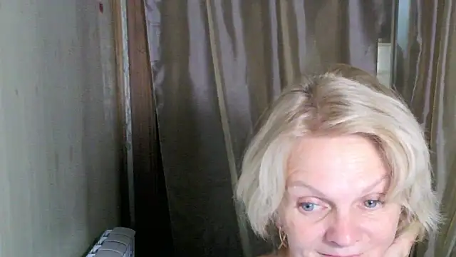 Snapshot of Zoe_Steell chatting on September 28, 2025, 2:57 pm Zoe Steell online show from September 28, 2025, 2:57 pm