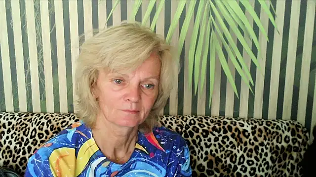 Snapshot of Zoe_Steell chatting on September 19, 2025, 4:27 am Zoe Steell online show from September 19, 2025, 4:27 am