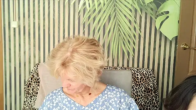 Snapshot of Zoe_Steell chatting on September 23, 2025, 7:15 am Zoe Steell online show from September 23, 2025, 7:15 am