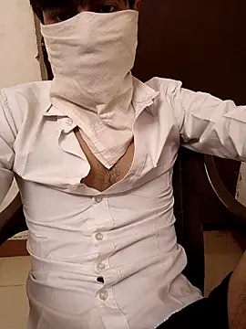 Snapshot of king_boy070 chatting on December 15, 2025, 9:37 am king boy070 online show from December 15, 2025, 9:37 am