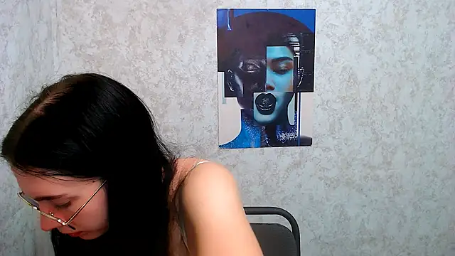 MiraBabe  online show from November 10, 2025, 10:53 am