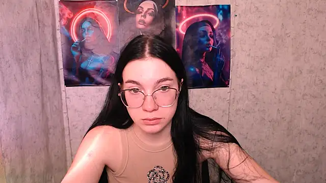 Snapshot of MiraBabe_ chatting on October 16, 2025, 7:49 am MiraBabe online show from October 16, 2025, 7:49 am