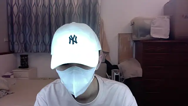 Snapshot of kai101010 chatting on September 22, 2025, 3:29 pm kai101010 online show from September 22, 2025, 3:29 pm