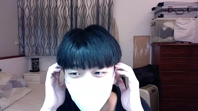 kai101010 online show from November 11, 2025, 12:33 pm