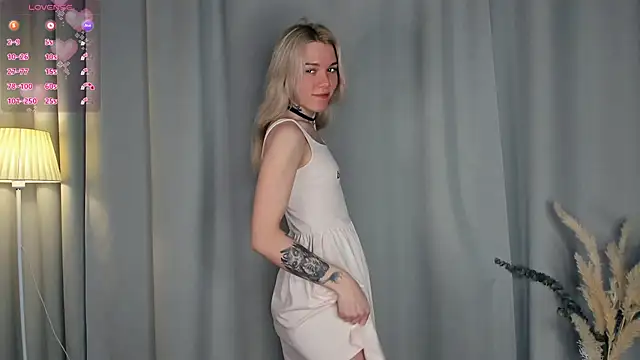 DianeHonnette online show from January 5, 2026, 7:28 pm