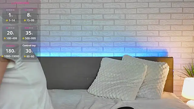 GarettVoss online show from October 8, 2025, 4:14 am