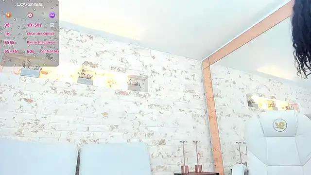 grace daviss online show from December 5, 2025, 10:58 am