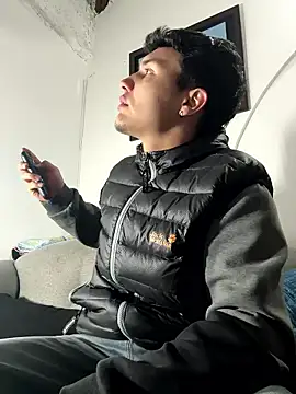 Snapshot of El_awo_ chatting on January 9, 2026, 1:29 pm El awo online show from January 9, 2026, 1:29 pm