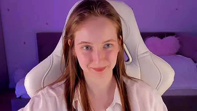 CrystalSoul  online show from November 17, 2025, 11:25 am