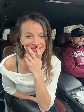 Snapshot of fit_vic chatting on February 4, 2026, 12:33 pm fit vic online show from February 4, 2026, 12:33 pm