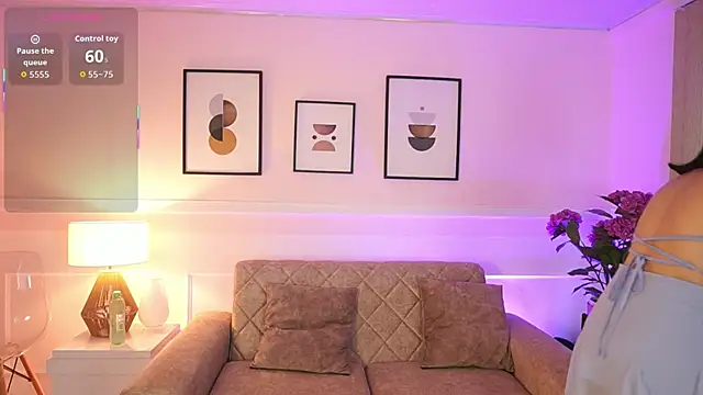 BillieBrownn online show from October 24, 2025, 7:02 pm