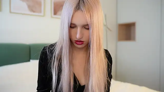 Laura Obsidian online show from September 22, 2025, 8:09 am