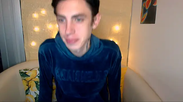 Snapshot of AlexNaughty14 chatting on September 19, 2025, 9:24 am AlexNaughty14 online show from September 19, 2025, 9:24 am