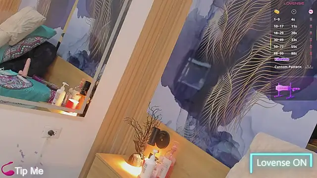 Anabacker01 online show from October 13, 2025, 7:48 pm