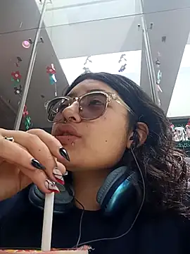 Snapshot of SabrinaV_ chatting on January 18, 2026, 5:16 pm SabrinaV online show from January 18, 2026, 5:16 pm