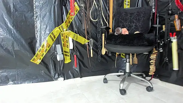 BDSM MEDUZA online show from March 27, 2026, 1:58 am