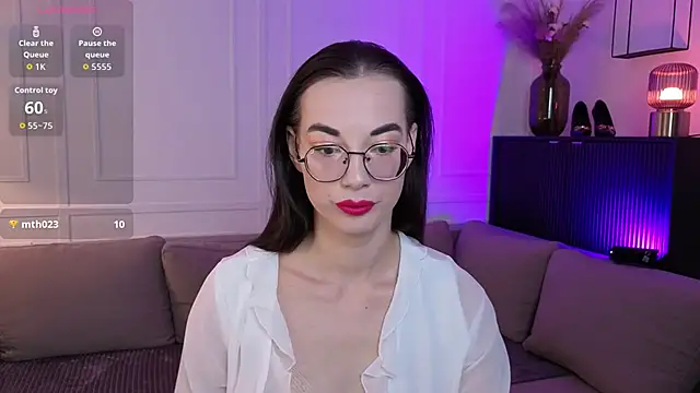 EmmaJakson online show from September 23, 2025, 2:35 pm