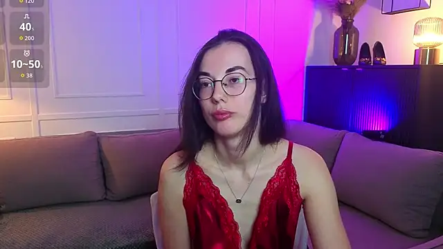 EmmaJakson online show from December 2, 2025, 5:47 pm