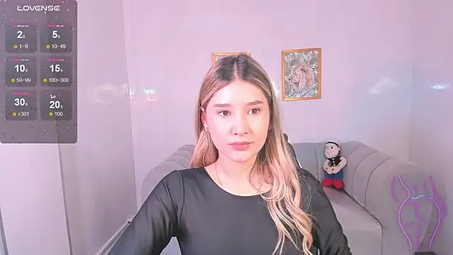 Snapshot of Emma1_b_ chatting on September 26, 2025, 1:07 pm Emma1 b online show from September 26, 2025, 1:07 pm