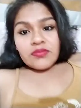 Karin 39 online show from April 11, 2026, 7:28 pm