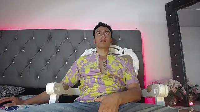 Andrew Thomas  online show from September 30, 2025, 3:12 am