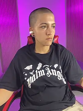 nicocoox online show from April 15, 2026, 11:16 pm