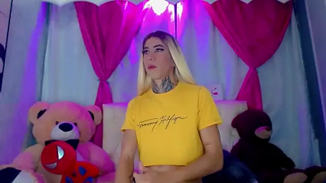 Julia Bulette1 online show from March 10, 2026, 2:26 am