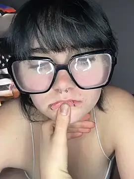 slttystargirl online show from October 11, 2025, 5:30 am