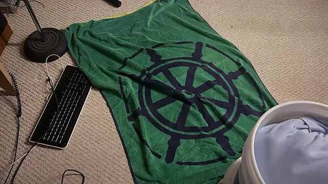 Doanything4you online show from April 10, 2026, 4:41 am