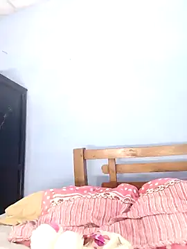 Snapshot of little_onixx chatting on October 24, 2025, 1:54 pm little onixx online show from October 24, 2025, 1:54 pm