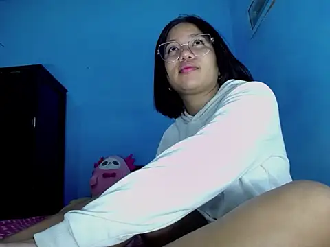 Snapshot of little_onixx chatting on September 28, 2025, 11:28 am little onixx online show from September 28, 2025, 11:28 am