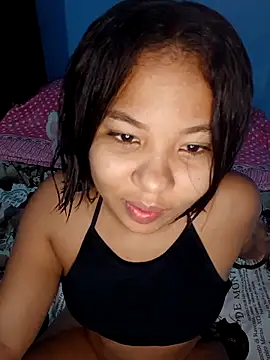 Snapshot of little_onixx chatting on November 18, 2025, 10:18 am little onixx online show from November 18, 2025, 10:18 am