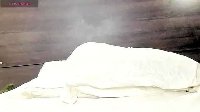 Snapshot of DeliciousDeeea chatting on October 31, 2025, 2:46 pm DeliciousDeeea online show from October 31, 2025, 2:46 pm