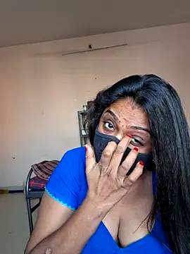 Snapshot of queendivya chatting on June 2, 2026, 1:16 am queendivya online show from June 2, 2026, 1:16 am