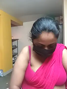 queendivya online show from February 4, 2026, 1:22 am