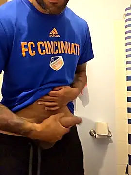 Justahungdad online show from November 7, 2025, 11:30 pm