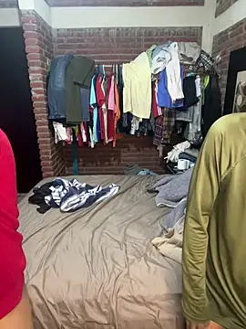 Snapshot of P4NT0J4 chatting on March 3, 2026, 5:25 am P4NT0J4 online show from March 3, 2026, 5:25 am