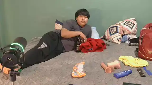 Snapshot of P4NT0J4 chatting on March 1, 2026, 1:16 am P4NT0J4 online show from March 1, 2026, 1:16 am