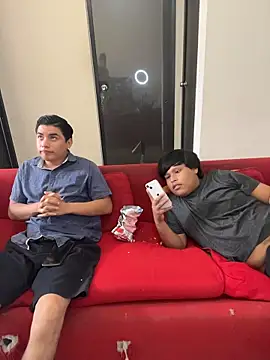 Snapshot of P4NT0J4 chatting on February 13, 2026, 9:37 pm P4NT0J4 online show from February 13, 2026, 9:37 pm