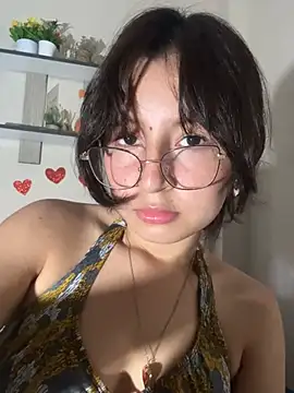 Noamilk online show from April 9, 2026, 6:41 am