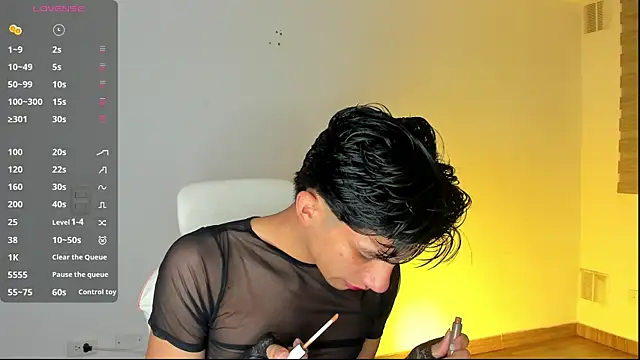Snapshot of Erick_Velveth chatting on August 7, 2026, 4:51 am Erick Velveth online show from August 7, 2026, 4:51 am